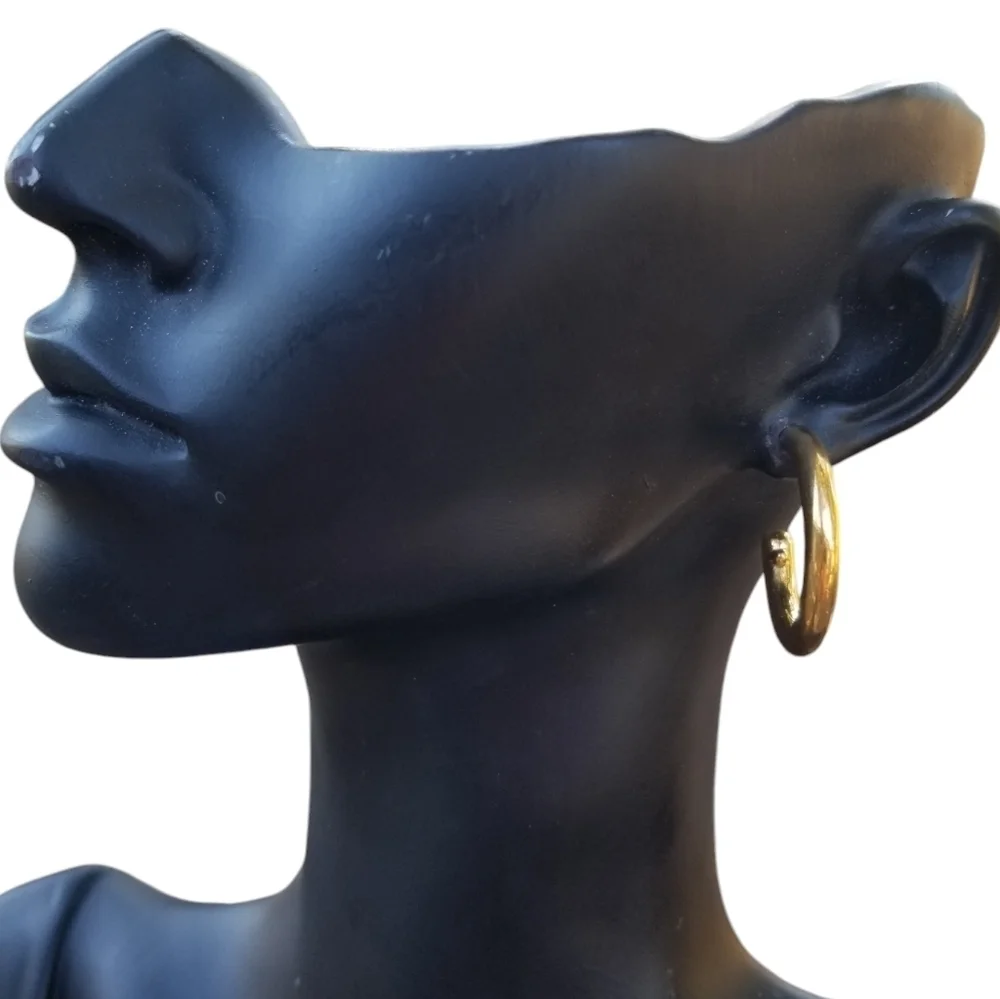 MONET VINTAGE  RARE 1950s GOLDPLATED SOLID HOOP STYLE EARRINGS